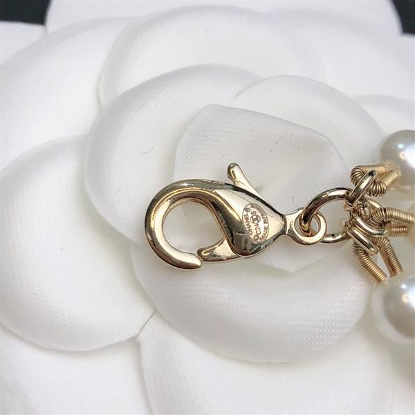 202664223258241 
